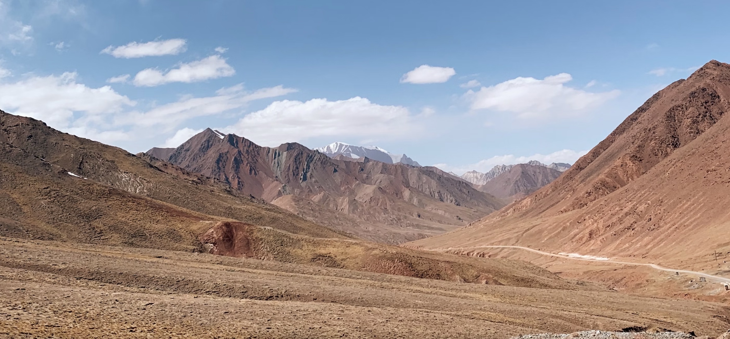 ВТБ запустил трансграничные переводы по номеру телефона в Таджикистан